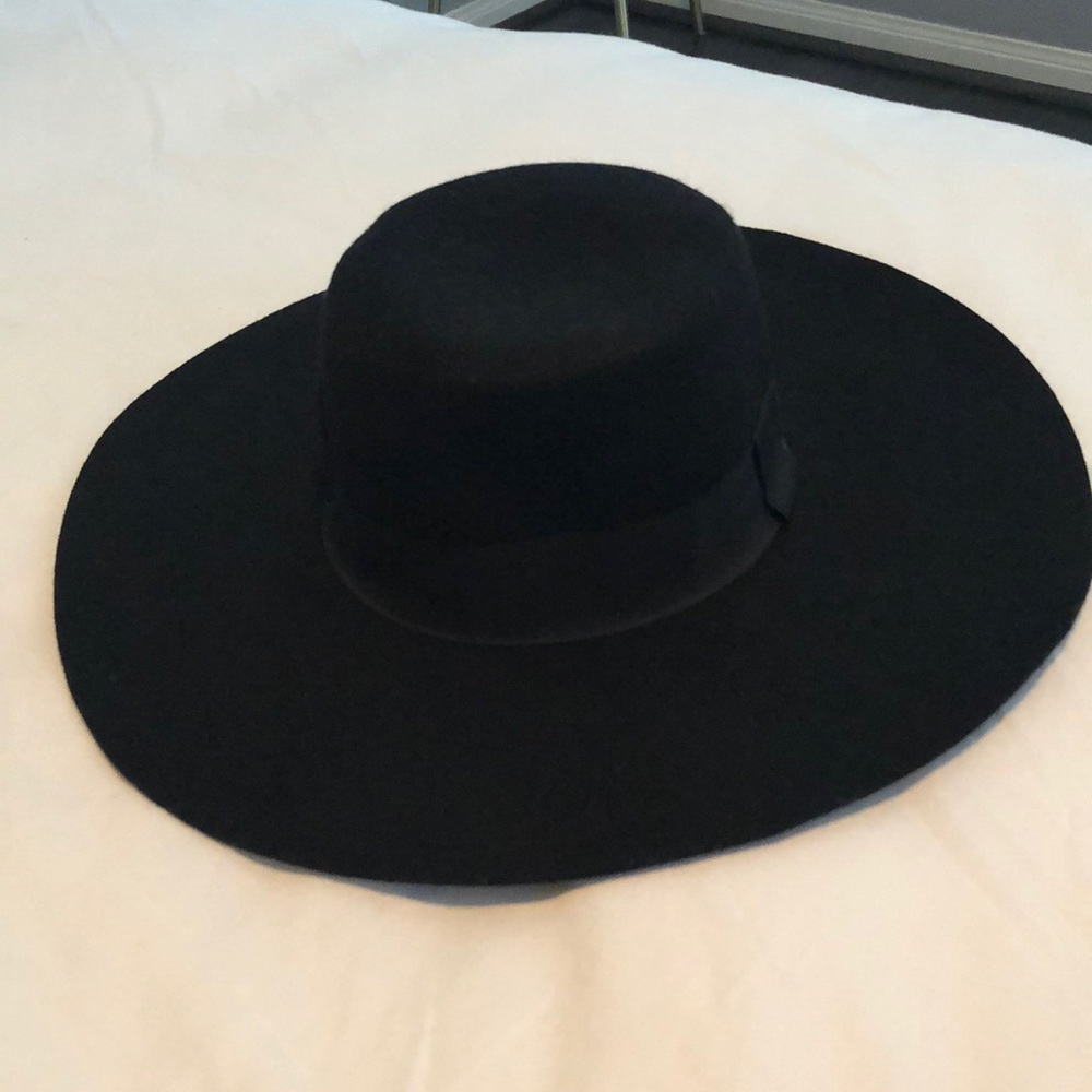 H&M Black Wool Hat Size M
